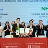 Ngân hàng Shinhan Việt Nam ký hợp tác chiến lược với Tập đoàn Nguyễn Hoàng