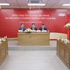 Đoàn Chủ tọa được điều hành bởi ông Đinh Việt Tùng – Chủ tịch Hội đồng Quản trị (ngồi giữa)
