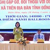 Bà Nguyễn Thị Hoàng, Phó chủ tịch UBND tỉnh Đồng Nai giải đáp thắc mắc của một số doanh nghiệp 