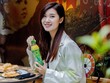 Nhiều bạn trẻ uống thêm chai Trà Xanh Không Độ để giải nhiệt cuộc sống những ngày cuối năm nay để nỗ lực tiếp.