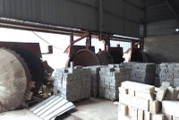 Vật liệu xây không nung vốn đã khó tìm chỗ đứng, nay càng thêm khó khăn hơn với bài toán đầu ra