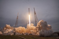 Với “cú phóng làm nên lịch sử”, Elon Musk nhận bộn tiền đầu tư