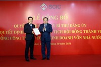 Ông Nguyễn Hoàng Anh trao Quyết định bổ nhiệm Chủ tịch HĐTV SCIC Nguyễn Chí Thành