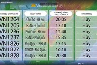 Hàng loạt chuyến bay bị hủy do ảnh hưởng của bão số 16.