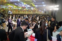 Bất động sản đang là kênh được nhiều nhà đầu tư quan tâm. Ảnh: Việt Dũng