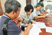 Nếu đưa tất cả thành viên gia đình vào sổ đỏ thì sẽ rất phức tạp khi thực hiện giao dịch mua bán, sang nhượng. Ảnh: Lê Toàn