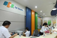 Chứng khoán FPT (FTS): Chủ tịch HĐQT đã mua xong 124.700 cổ phiếu