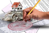 Khi giao dịch bất động sản, bên mua và bán ghi giá trên hợp đồng thấp hơn giá trị giao dịch thực tế nếu bị phát hiện sẽ bị xử lý hình sự về tội trốn thuế.