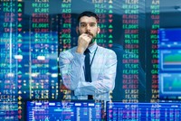 Chứng khoán Mỹ hồi mạnh nhờ đâu?
