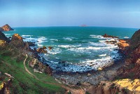 Eo Gió, bình yên ở nơi sóng vờn chân núi