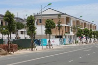 Phía Tây là khu vực có nhiều dự án biệt thự, liền kề nhất Hà Nội. Ảnh: Dũng Minh