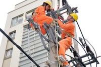 Phó thủ tướng yêu cầu đánh giá tác động của việc tăng giá điện