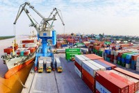 Cán cân thương mại hàng hóa đang cân bằng trở lại, nhập siêu chỉ còn 34 triệu USD