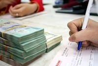 Không để “có tiền mà không tiêu được”