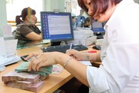 Trong lúc chưa điều chỉnh biểu thuế, thì việc điều chỉnh giảm trừ cũng có ý nghĩa phần nào với những người có thu nhập không cao.