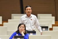 Đại biểu Bùi Văn Xuyền phát biểu tại phiên thảo luận.