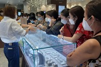 PNJ lãi sau thuế gần 1.500 tỷ đồng sau 10 tháng, vượt 12,6% kế hoạch cả năm