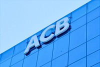 Tổ chức Fitch Ratings - một trong các tổ chức xếp hạng tín dụng uy tín quốc tế đã công bố xếp hạng tín nhiệm ACB ở mức "BB-" (triển vọng ổn định)
