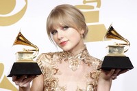 Taylor Swift hiện có 250 triệu USD tài sản. Ảnh: Wikia