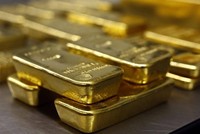 Giá vàng hôm nay (6/1): Thế giới sụt giảm, trong nước trái chiều