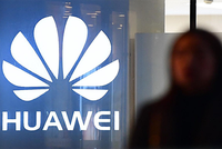 Huawei liên tiếp bị các công ty Mỹ ngừng hợp tác.