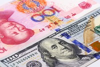 Nhân dân tệ mất giá khi ông Trump ký dự luật Hong Kong