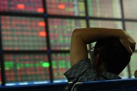 Bloomberg: Chứng khoán Việt Nam tiếp tục là thị trường giảm mạnh nhất toàn cầu, tình hình trầm trọng hơn