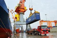 Xuất khẩu sang Mỹ giảm 21%, hầu hết hàng hóa xuất khẩu đều xuống giá