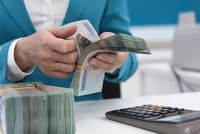 PYN Elite: Nhà đầu tư cá nhân đang chuyển tiền gửi ngân hàng sang chứng khoán