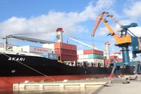 MHC tăng mạnh sau thông báo trả cổ tức năm 2015
