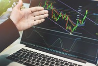 Bàn tròn chứng khoán: Chọn chiến lược lướt sóng hay “Buy & hold“