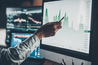 Định giá P/E thị trường, những điểm cần lưu ý