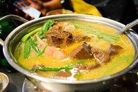 Vịt nấu chao và chuột đồng chiên nước mắm ở Cần Thơ