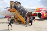 Vietjet là hãng hàng không đang khai thác các đường bay đi/đến cảng hàng không Tuy Hòa.