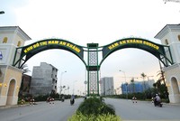 Nằm ở cửa ngõ của tuyến đường cao tốc Láng - Hòa Lạc, Nam An Khánh trở thành khu đô thị đầu mối kết nối trung tâm Hà Nội với các khu đô thị vùng ven.