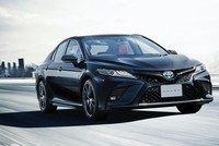 Toyota giới thiệu Camry Black Edition - phiên bản đặc biệt kỷ niệm 40 năm