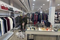 Đội Quản lý thị trường số 1 phát hiện lô hàng hiệu có giá trị hơn 1,5 tỷ đồng không rõ nguồn gốc xuất xứ.