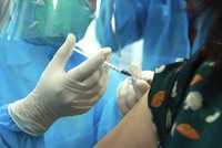 Nữ nhân viên y tế tại An Giang tử vong sau tiêm vaccine COVID-19