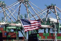 Các container hàng hóa tại cảng Long Beach ở California (Mỹ). (Nguồn: ft.com).