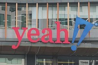 Yeah1 (YEG) thoát án hủy niêm yết nhờ “bán con”