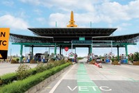Doanh thu hoạt động thu phí đường bộ BOT và dịch vụ thu phí không dừng VETC đang tăng.
