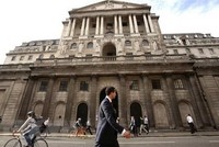 Quang cảnh bên ngoài Ngân hàng Trung ương Anh (BOE) tại London. (Ảnh: PA/TTXVN).