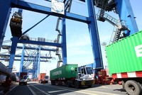 Theo Bộ Công thương, mặc dù, xuất khẩu tăng cao nhưng mức độ phụ thuộc vào khu vực FDI còn lớn, khoảng 74%.