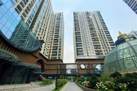 Hinode City là một trong số ít dự án căn hộ được “phủ” 100% kính Low-E. Ảnh: TL.