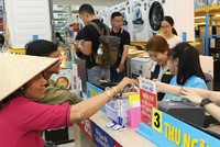 Các doanh nghiệp bán lẻ đẩy mạnh cạnh tranh về giá nhằm kích cầu, gia tăng thị phần.