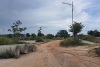 Dự án khu dân cư trục đường Mỹ Trà - Mỹ Khê đã được đầu tư hạ tầng đường giao thông, lát gạch vỉa hè, trồng cây xanh.