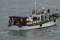 Chiếc tàu tham gia nhiệm vụ tìm kiếm thi thể các nạn nhân. Ảnh: Sputnik
