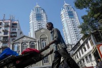 Nơi người nước ngoài có thể kiếm bộn tiền nhất