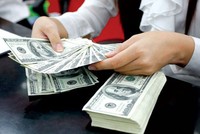Mua bán ngoại tệ giữa các cá nhân được nhận định là hành vi không nghiêm trọng.