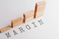 Dư nợ margin không cao, ước đạt 150.000 tỷ đồng, nhưng tỷ lệ dư nợ margin/vốn hoá ở vùng đỉnh lịch sử